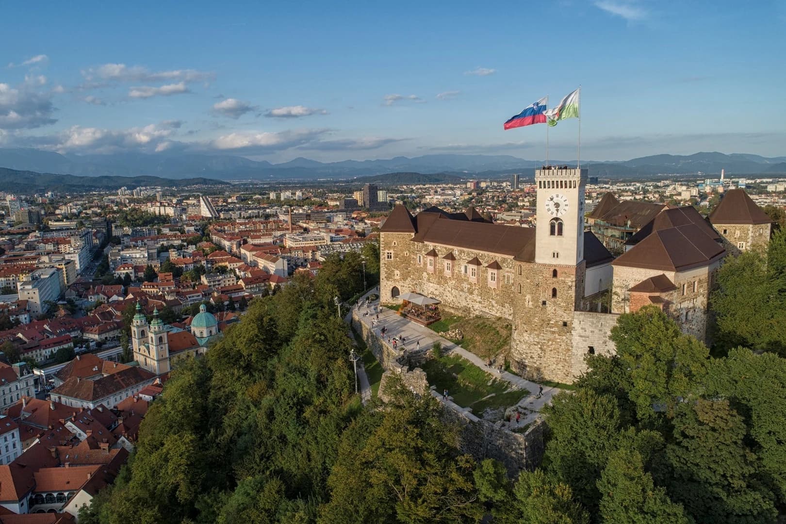 CEV delegation hails Ljubljana Castle an ideal venue for this year’s Gala
